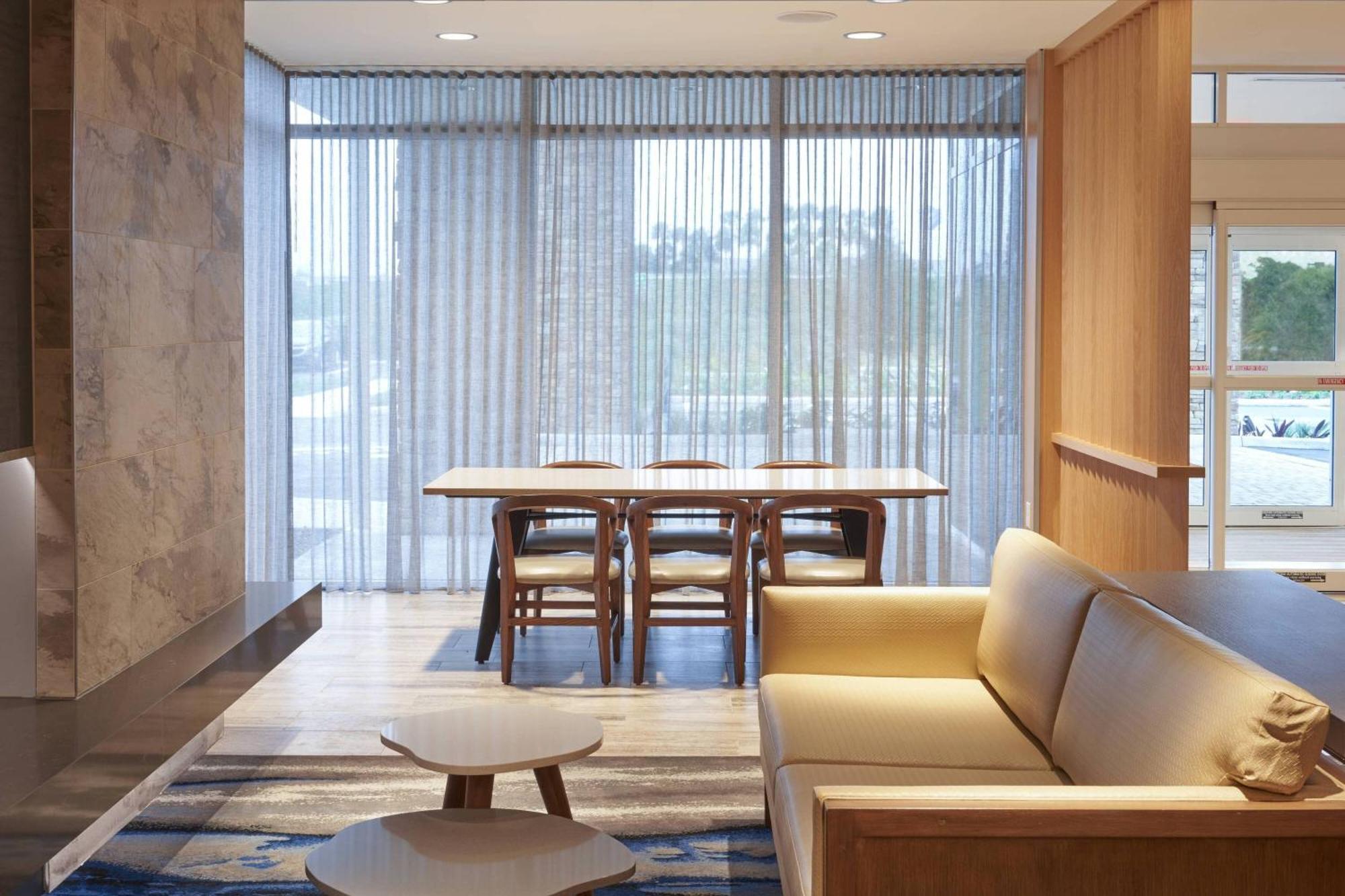 Fairfield Inn & Suites Веро Бич Экстерьер фото